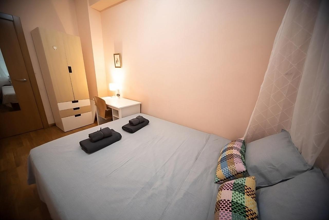 Traditional Rooms In Eixample Βαρκελώνη Εξωτερικό φωτογραφία