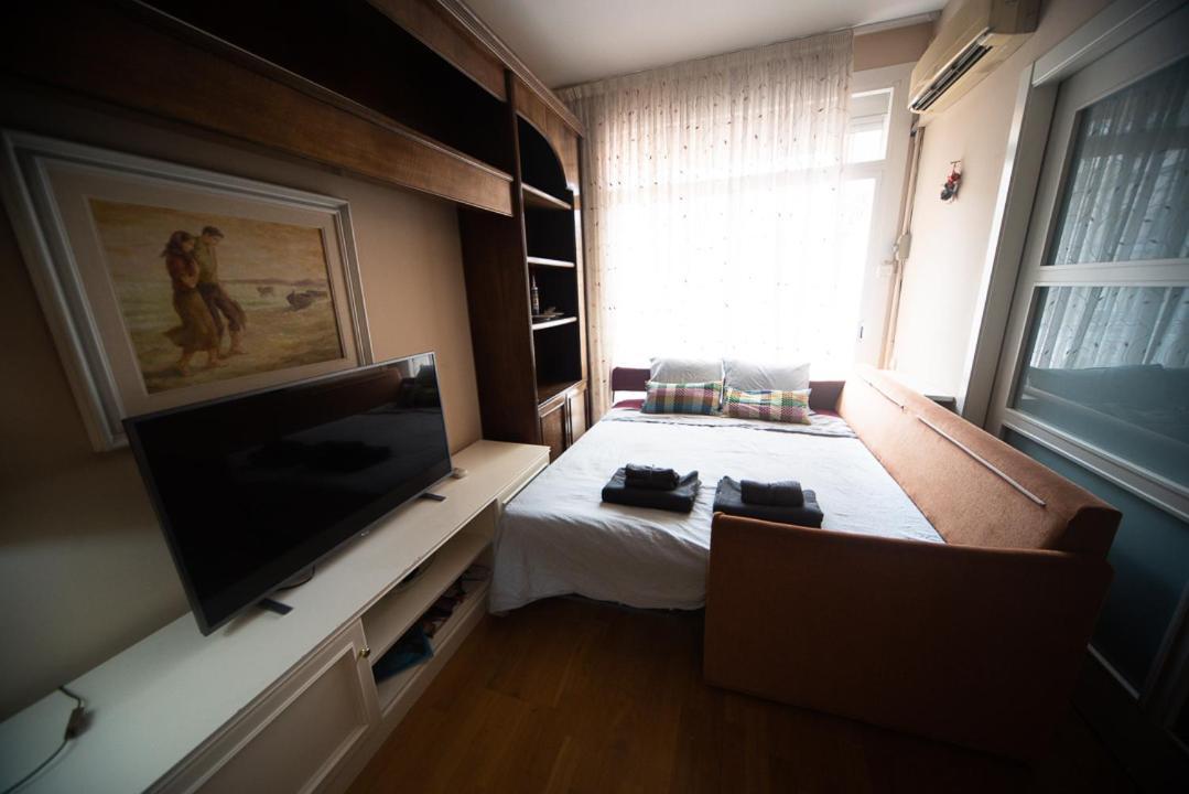 Traditional Rooms In Eixample Βαρκελώνη Εξωτερικό φωτογραφία